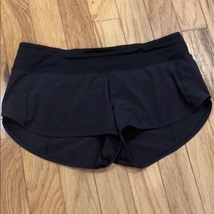 Lululemon speed up shorts 2.5”